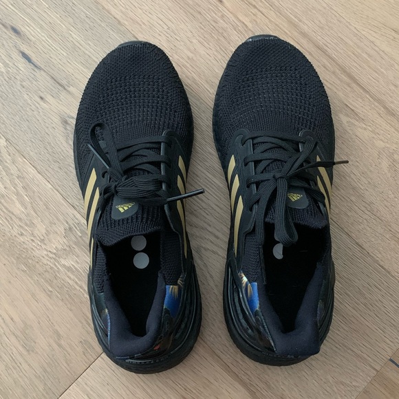 Adidas UltraBOOST Sneakers - Picture 4 of 6